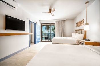 Deluxe Ocean View Two Queen Suite