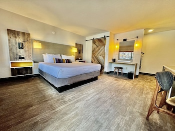 Suite, Multiple Beds, Non Smoking (Larger Room)