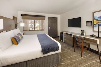 Suite, Multiple Beds, Non Smoking (Larger Room)