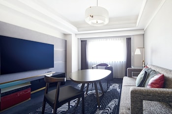 Corner Suite Double Room