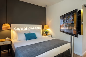 Superior Room, City View