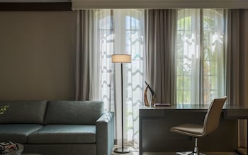 Studio Suite, 1 King Bed, Non Smoking