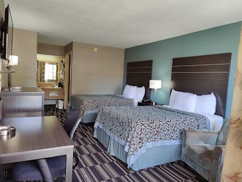 Standard Room, 2 Double Beds, Smoking