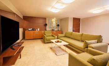 Executive Suite (Spa Access Included)