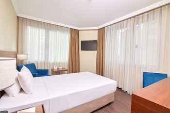 Superior Single Room (Spa Access Included)