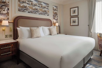 King Superior Room