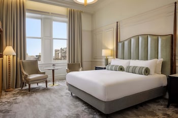 King Accessible Deluxe Room
