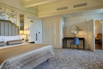 Billy Garioch Suite
