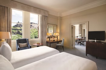 Caledonian Suite with Castle View