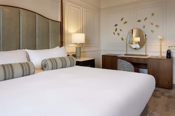 King Accessible Deluxe Room