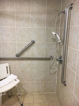 Standard Room, 2 Queen Beds, Accessible