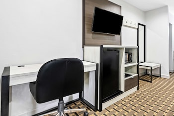 Standard Room, 1 King Bed, Non Smoking, Refrigerator & Microwave