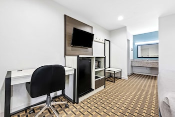 Standard Room, 1 King Bed, Non Smoking, Refrigerator & Microwave