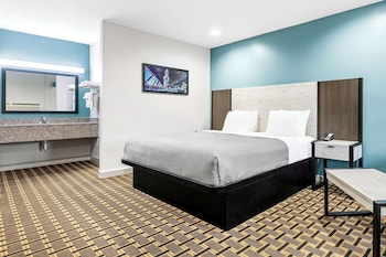 Standard Room, 1 King Bed, Non Smoking, Refrigerator & Microwave