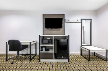 Standard Room, 2 Queen Beds, Non Smoking, Refrigerator & Microwave