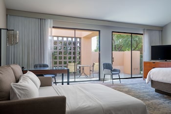 Deluxe Room, 1 King Bed