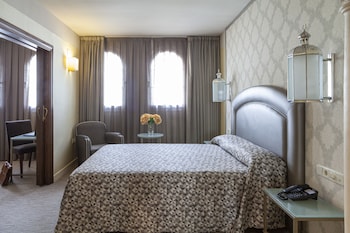 Junior Suite (2 adults)