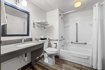 Room, 2 Double Beds, Accessible, Non Smoking (Mobility)