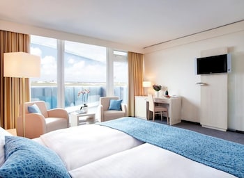 Double Room, Partial Sea View