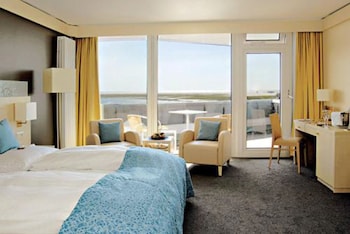 Double Room, Partial Sea View