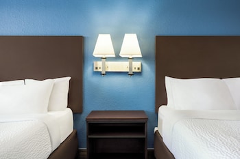 Room, 2 Queen Beds, Non Smoking