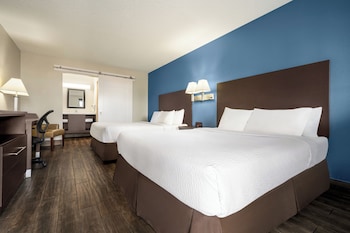 Room, 2 Queen Beds, Accessible, Non Smoking (Mobility, Tub w/Grab Bars)