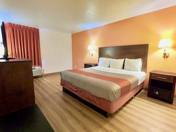Superior Room, 1 King Bed, Non Smoking, Hot Tub