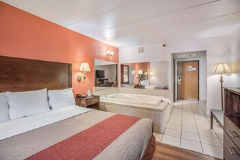 Superior Room, 1 King Bed, Non Smoking, Hot Tub