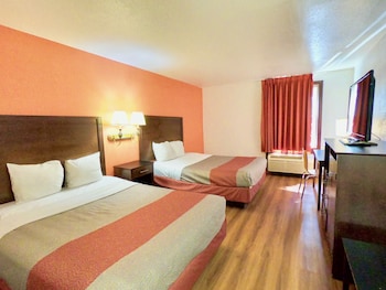 Deluxe Room, 2 Queen Beds, Non Smoking, Refrigerator & Microwave