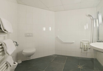 Standard Triple Room, Mobility Accessible, Non Smoking