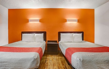 Standard Room, 2 Queen Beds, Non Smoking