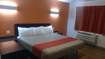 Deluxe Room, 1 King Bed, Accessible, Non Smoking