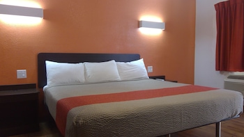 Deluxe Room, 1 King Bed, Accessible, Non Smoking