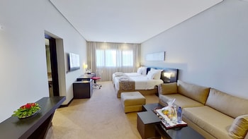 Junior Suite, 1 King Bed
