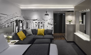 Premium Room