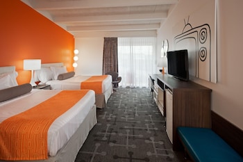 Room, 2 Queen Beds, Non Smoking (Pet-Friendly)