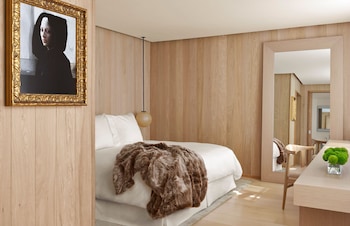 Deluxe Room, 1 King Bed
