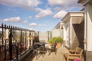 Premier Room, 1 Queen Bed, Terrace