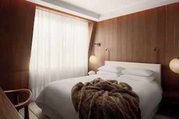Superior Room, 1 Queen Bed