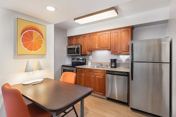 1 Bedroom Suite