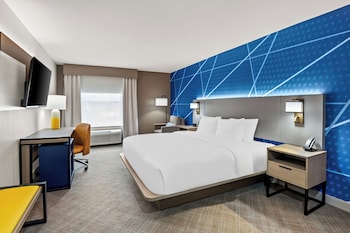 Suite, 1 King Bed, Non Smoking