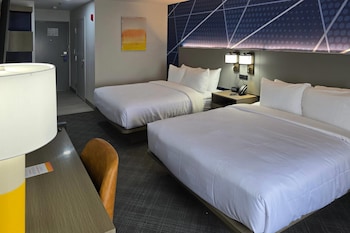 Standard Room, 2 Queen Beds, Non Smoking