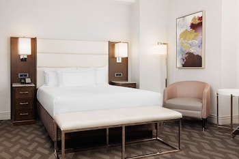 Deluxe Room, 1 Queen Bed