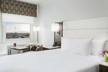Deluxe Room, 1 Queen Bed