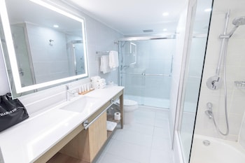 Suite, 2 Double Beds, Non Smoking