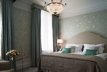 Superior Room (Water View)