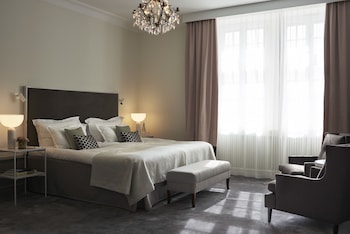 Deluxe Room (Water View)