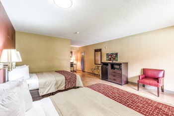 Deluxe Room, 2 Queen Beds, Non Smoking (with Sofa Bed)