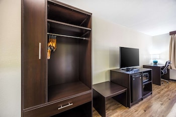 Standard Room, 2 Queen Beds, Non Smoking