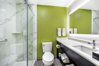 Suite, 1 King Bed, Non Smoking